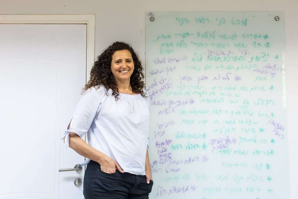 ד"ר בת חן וינהבר. | אריק סולטן