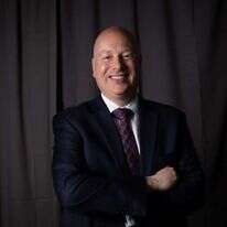 ג'ייסון גרינבלט. | אריק סולטן