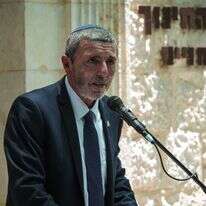 הרב רפי פרץ. | אורן בן חקון