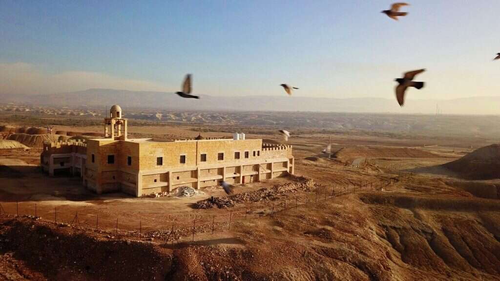 מה שנראה כמו מדבר הניב בעבר תמרים, זיתים וענבים. | באדיבות משרד הביטחון