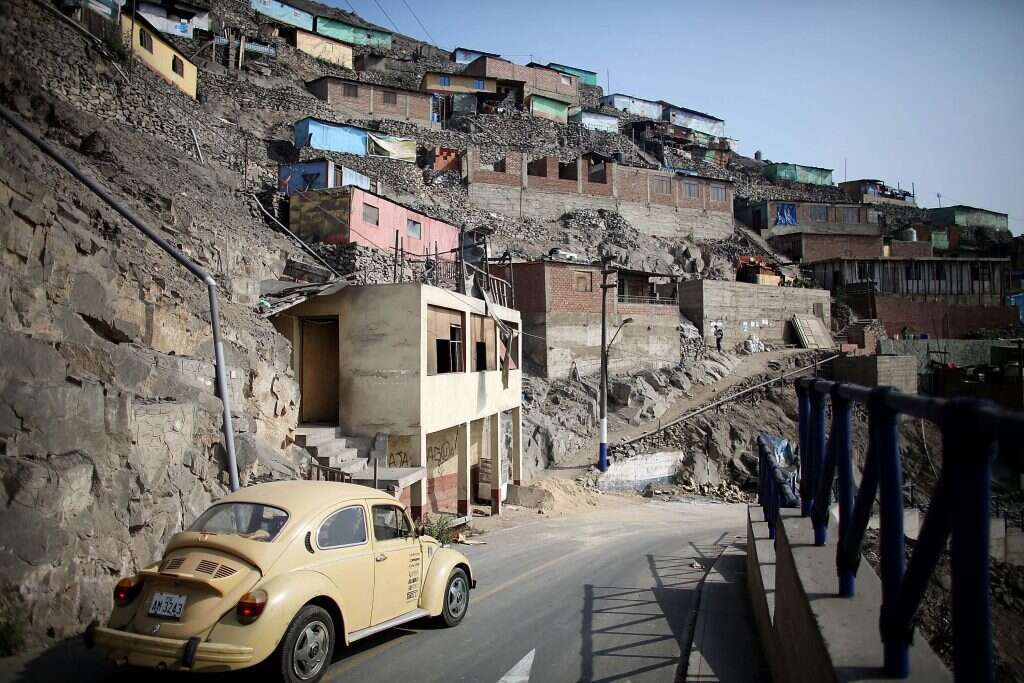 צבעוניות בתוך העליבות. הפאבלות בלימה. | גטי אימג'ס