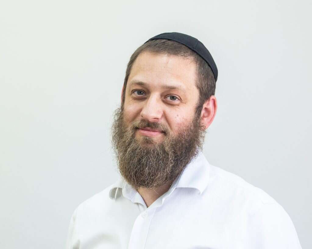 גרשון רבינוביץ'. | אבישג שאר-ישוב