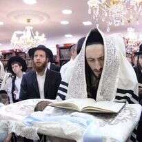 האדמו"ר ממבקשי השם. | שוקי לרר - בחדרי חרדים