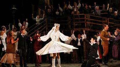 המחזמר ריקוד החתונה. | Eszter Gordon