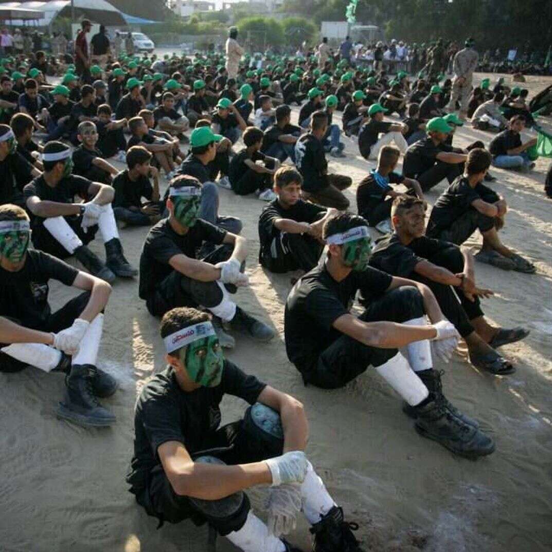 "ממשלות לא מטפלות בשורשי ההתקוממות". צעירים פלסטינים במחנה קיץ של חמאס. | Abed Rahim Khatib, פלאש 90 "ממשלות לא מטפלות בשורשי ההתקוממות". צעירים פלסטינים במחנה קיץ של חמאס. | Abed Rahim Khatib, פלאש 90