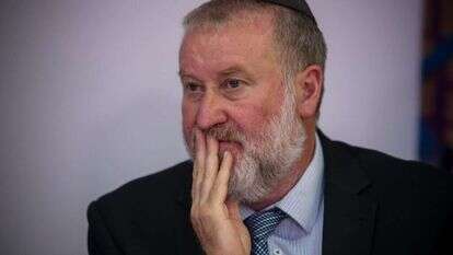 אביחי מנדלבליט. | אורן בן חקון