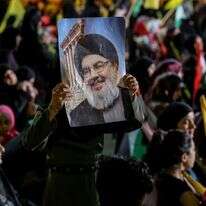 הפגנה למען חיזבאללה בלבנון. | EPA