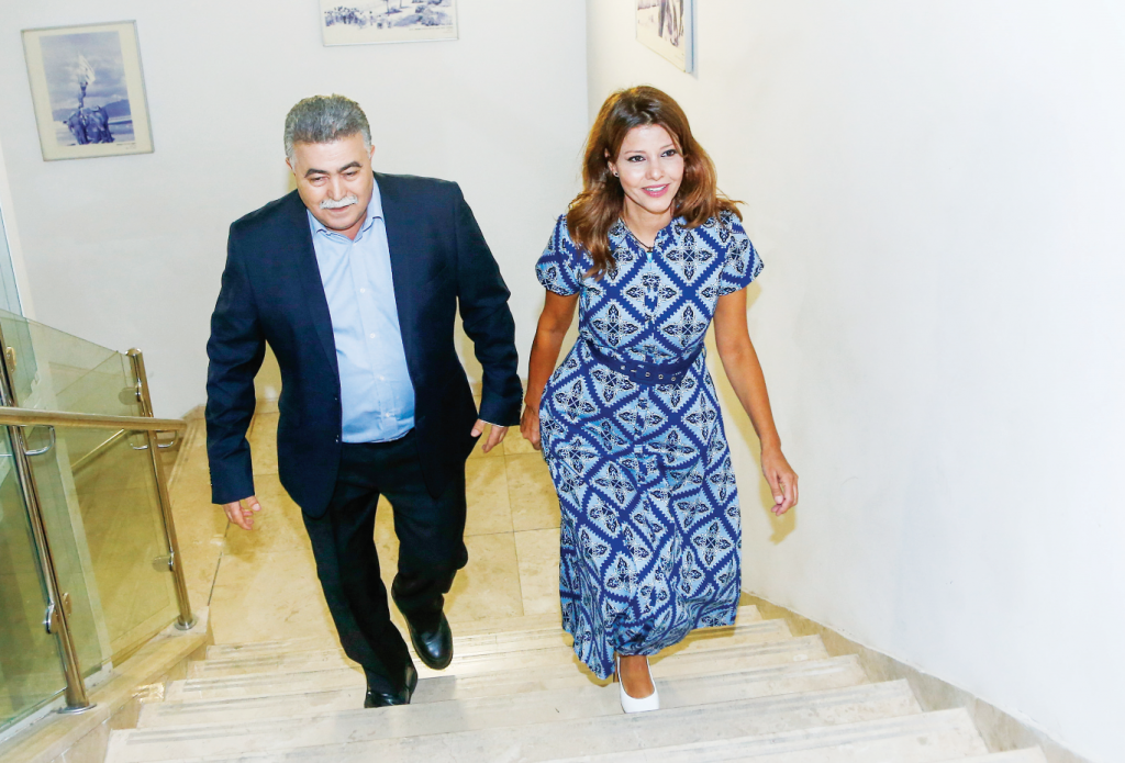 עמיר פרץ ואורלי לוי־אבקסיס בדרך להכרזה על איחוד רשימות בין העבודה לגשר בבחירות הקרובות. | רועי אלימה, פלאש 90