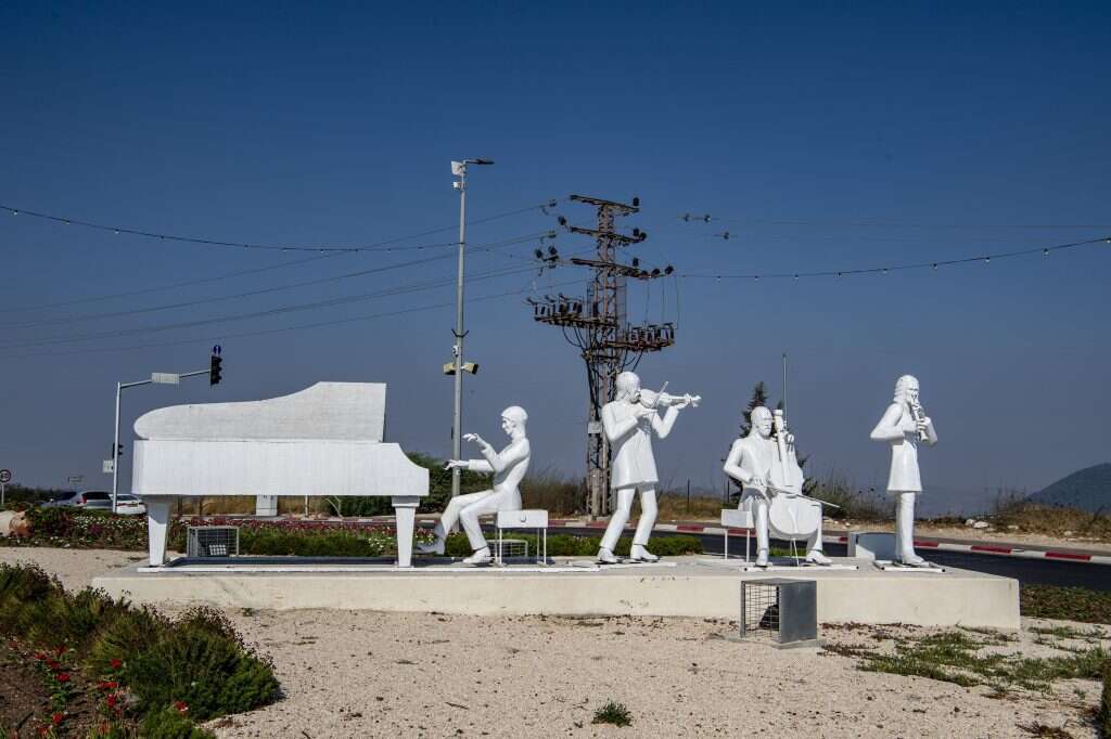 גיל אליהו, ג'יני