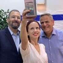 שפיר הורביץ וברק אחרי ההודעה על האיחוד. | נילי רייכמן