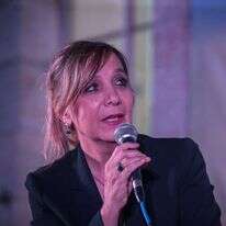 אמי פלמור. | אורן בן חקון