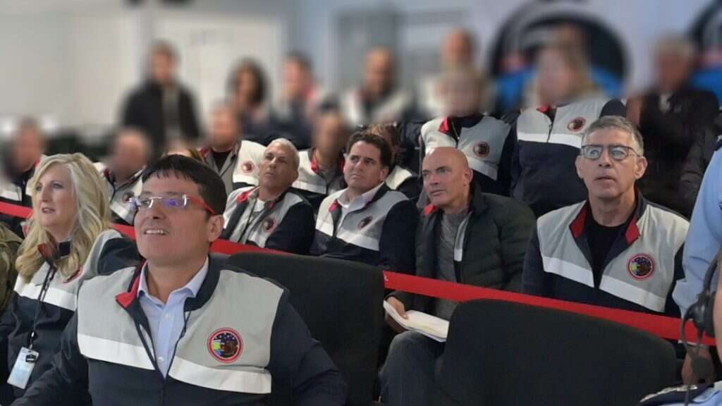 מתוך חדר הבקרה במהלך אחד הניסויים מתוך חדר הבקרה במהלך אחד הניסויים