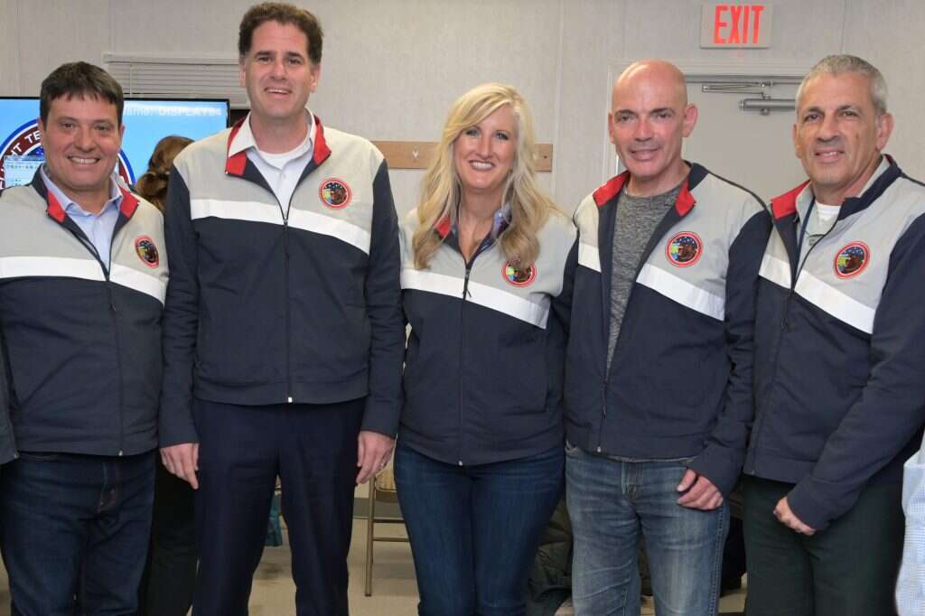 מימין לשמאל: נספח צה"ל בארה"ב אלוף מיקי אדלשטיין, ראש מפא"ת ד"ר דניאל גולד, ראש תכנית ההגנה מטילים המשותפת לארה"ב וישראל ארין דייויס, השגריר רון דרמר ראש מנהלת חומה במפא"תן משה פתאל. | אגף דוברות והסברה במשרד הביטחון מימין לשמאל: נספח צה"ל בארה"ב אלוף מיקי אדלשטיין, ראש מפא"ת ד"ר דניאל גולד, ראש תכנית ההגנה מטילים המשותפת לארה"ב וישראל ארין דייויס, השגריר רון דרמר ראש מנהלת חומה במפא"תן משה פתאל. | אגף דוברות והסברה במשרד הביטחון