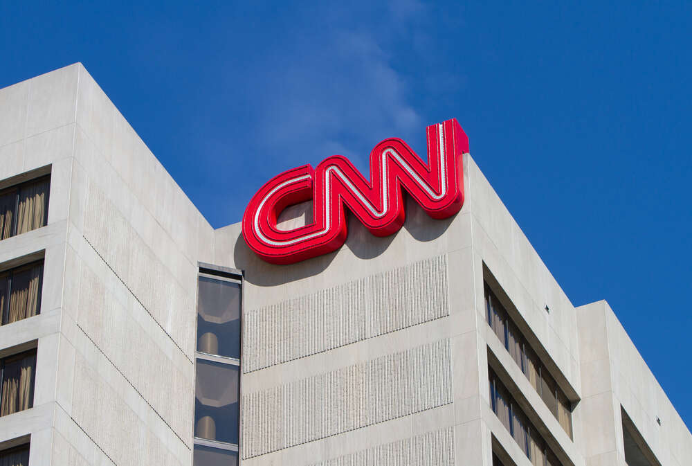 גם התומכים הגדולים מפנים עורף. בניין רשת CNN. | שאטרסטוק