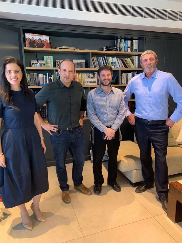 פרץ, סמוטריץ' בנט ושקד בתום המו"מ. | יח"צ