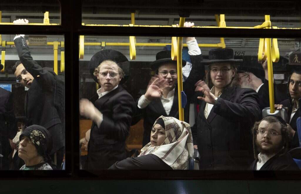 אוטובוס בעיר העתיקה, ירושלים | EPA