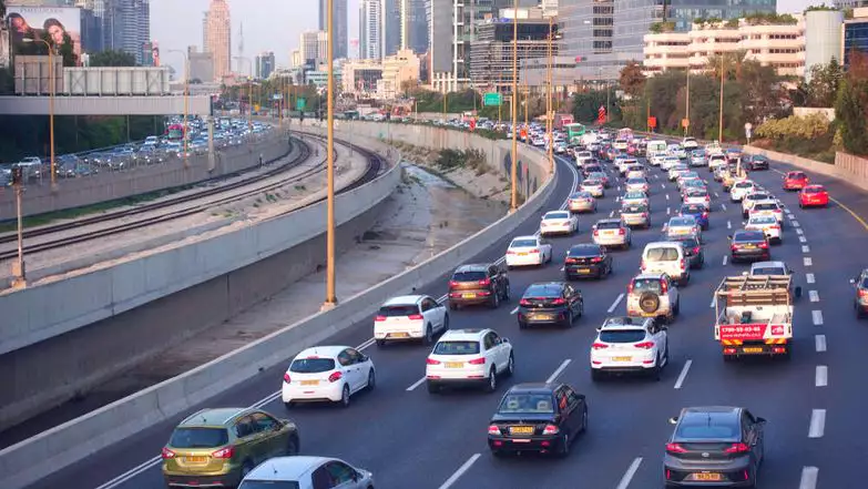 כביש | שאטרסטוק