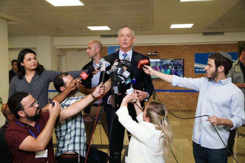 גנץ אחרי הגשמת רשימת כחול לבן. | נועם רבקין פנטון, פלאש 90 גנץ אחרי הגשמת רשימת כחול לבן. | נועם רבקין פנטון, פלאש 90