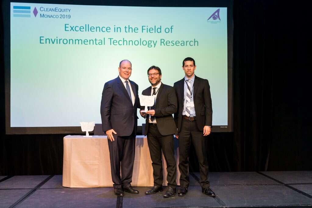 ההתלהבות מהמיזם הישראלי חובקת יבשות. יהודה אלרם וגל לין מאגזיט מקבלים פרס מנסיך מונקו. | Innovator Capital Limited