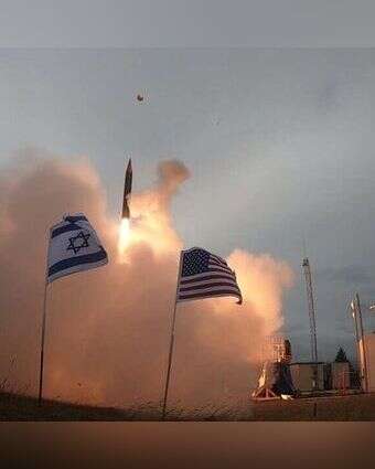 שיגור הטיל "חץ 3" באלסקה, ארכיון | אגף דוברות והסברה במשרד הביטחון