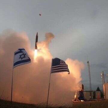 שיגור הטיל "חץ 3" באלסקה, ארכיון | אגף דוברות והסברה במשרד הביטחון