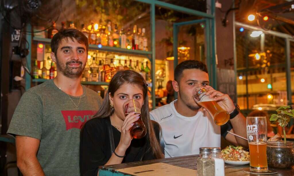 גל שמחון, מור ממן ודור עזרן. | יוסי אלוני