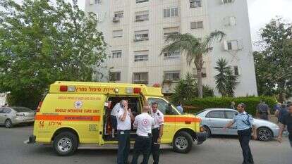 ניידת טיפול נמרץ בלוד. | יוסי זליגר