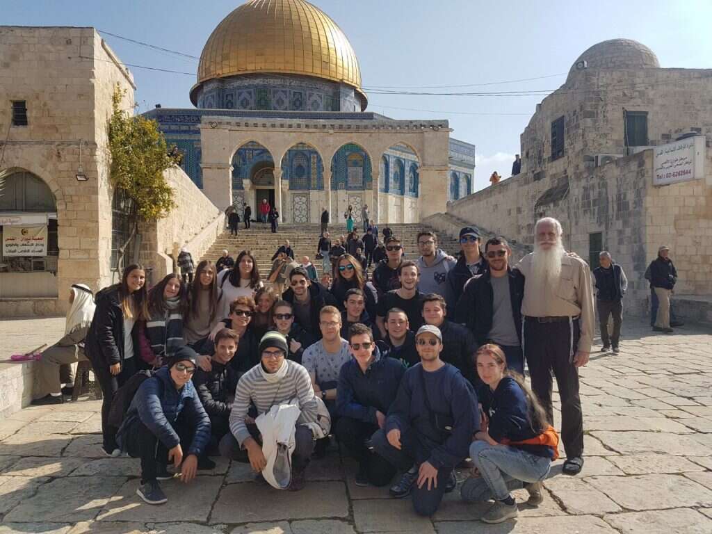 קצב הצמיחה של התנועה הוא הגדול מכל התנועות האחרות. חברי בית"ר בהר הבית. | בית"ר העולמית
