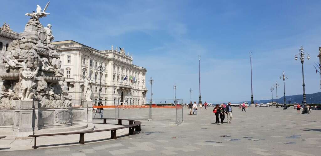 הנמל המכונה "שער ציון" בטרייסטה. | אליהו בירנבוים