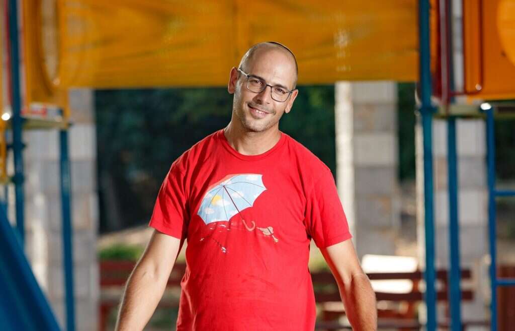 איתמר גור. | אנצ'ו גוש, ג'יני