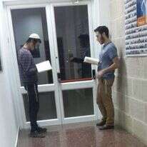 דביר ז"ל וחבר שלו לומדים