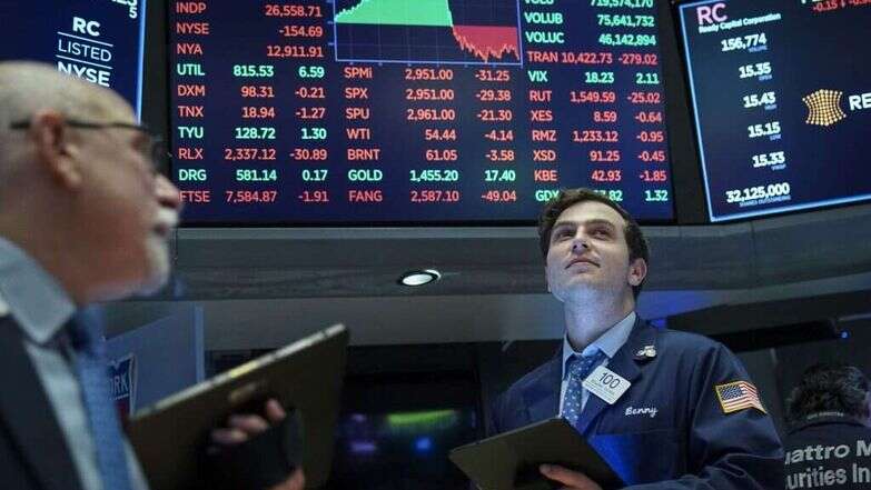 ירידות שערים בבורסה. | AFP