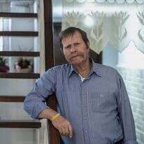 הרב ד"ר אברהם ליפשיץ. | גיל אליהו, ג'יני