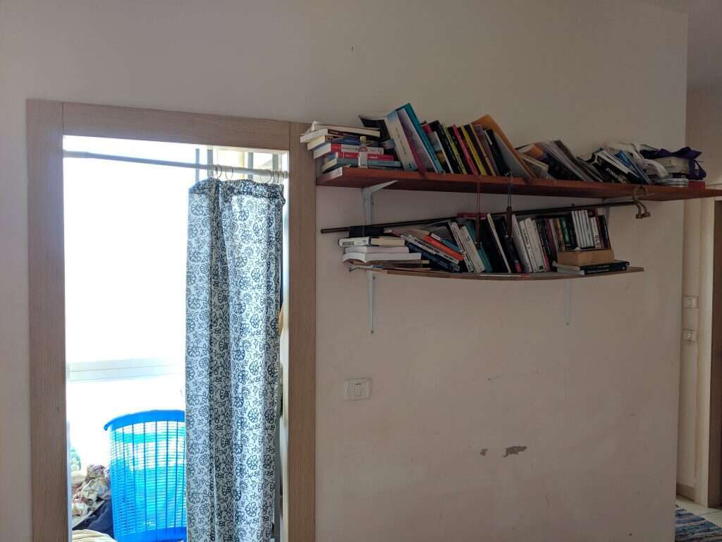 על גג בניין בתל אביב