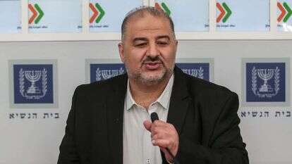 מנסור עבאס. | אורן בן חקון