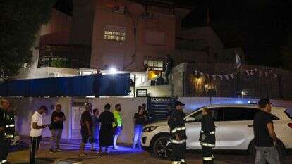 נפילת קאסם בתוך מעשנת בחצר בית בשדרות, אמש. | יהודה פרץ נפילת קאסם בתוך מעשנת בחצר בית בשדרות, אמש. | יהודה פרץ