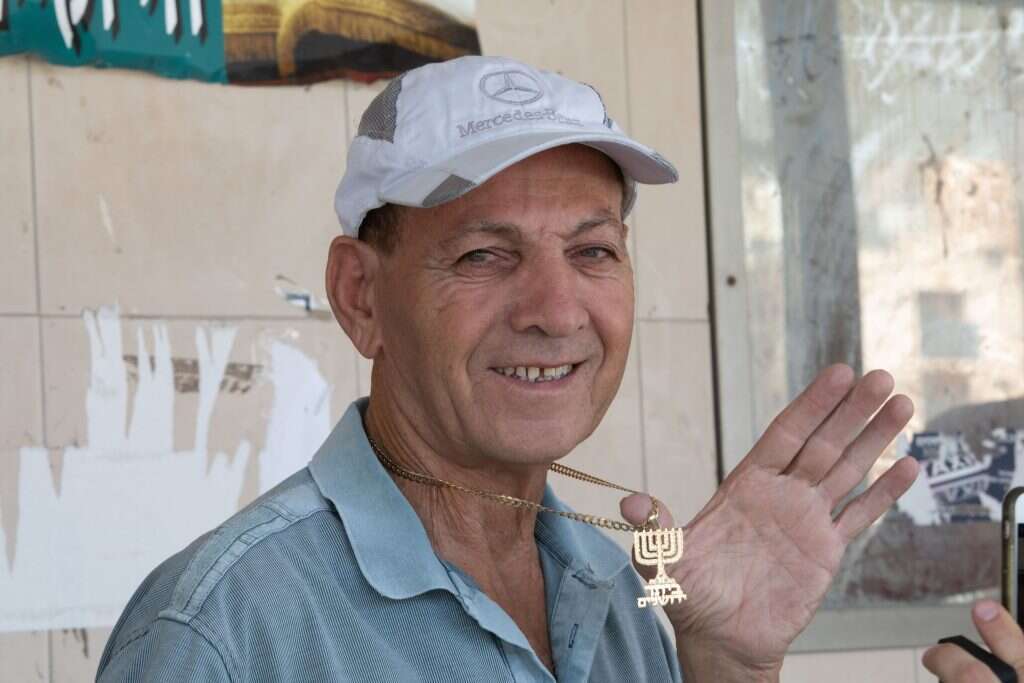 אבי לוגאסי. | יוסי אלוני