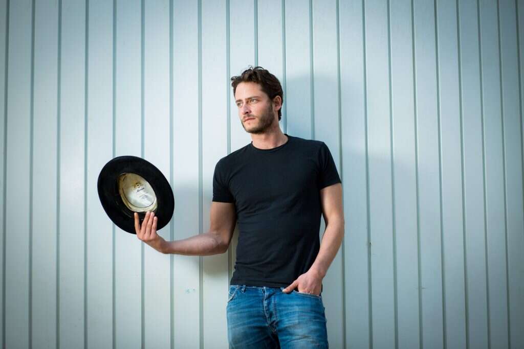 התורמים מעדיפים כוכבים על פני רמטכ"ל. מיכאל אלוני. | אריק סולטן