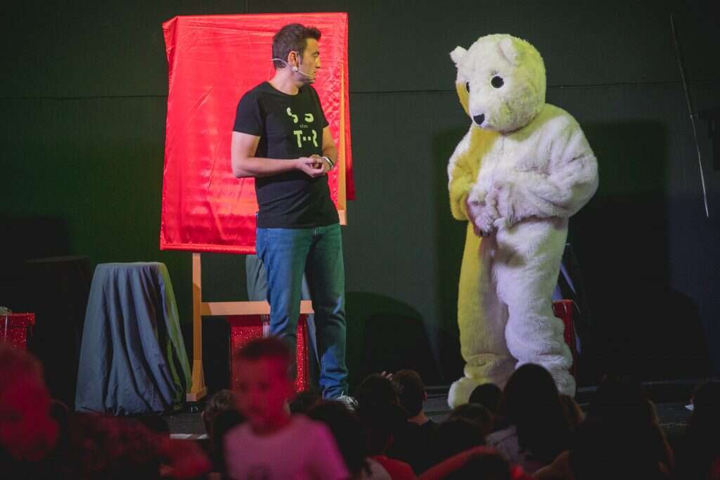 ההופעה בספארי. | אילן ספירא