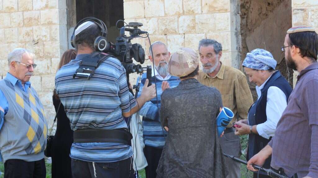 "רוח אחרת". | חלי חלויה סלע