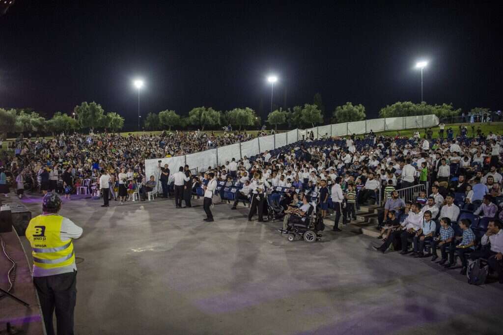ההופעה בעפולה ביום רביעי. | גיל אליהו, ג'יני ההופעה בעפולה ביום רביעי. | גיל אליהו, ג'יני