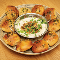 לחמניות שום מקמח כוסמין. | הלל מאיר