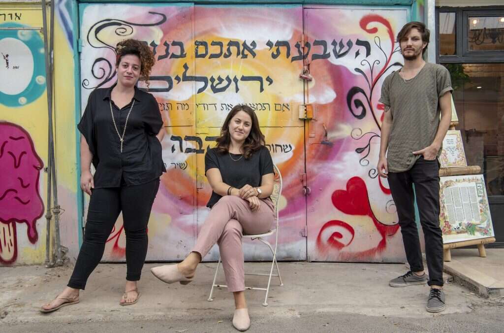 תנועת תרבות - גרעין האומנים בשוק הישן בעפולה. | גיל אליהו, ג'יני תנועת תרבות - גרעין האומנים בשוק הישן בעפולה. | גיל אליהו, ג'יני