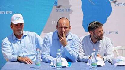 הרב רפי פרץ, נפתלי בנט ובצלאל סמוטריץ'. | EPA