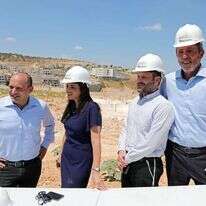 פרץ, סמוטריץ', שקד ובנט בסיור באלקנה, בבחירות הקודמות. | EPA