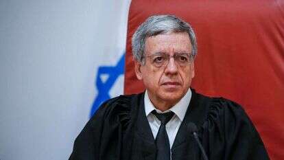 מני מזוז. | אורן בן חקון