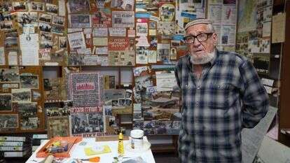 צביקה סלונים ז"ל ב"מוזיאון קדם". | יעקב נחומי, פלאש 90 צביקה סלונים ז"ל ב"מוזיאון קדם". | יעקב נחומי, פלאש 90