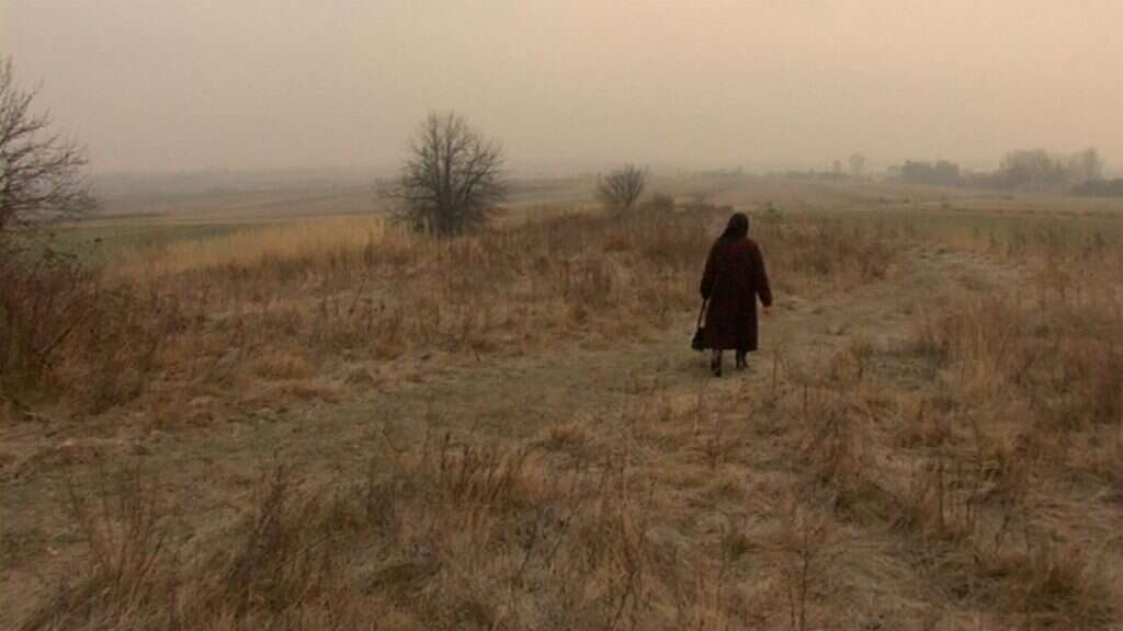 בית עלמין יהודי בסרט "סקנדל באיוונסק". | Blumenfeld pictures