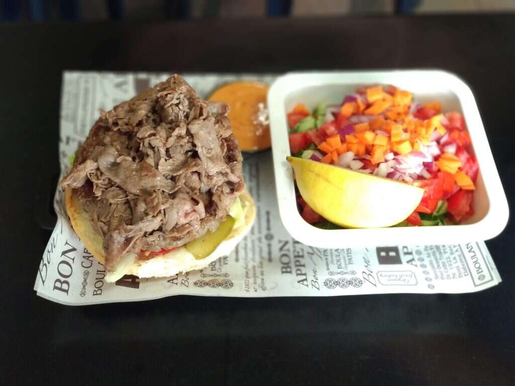 סטופ בורגר, עלי