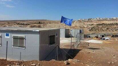 בנייה בלתי חוקית עבור הפלסטינים. | תנועת רגבים